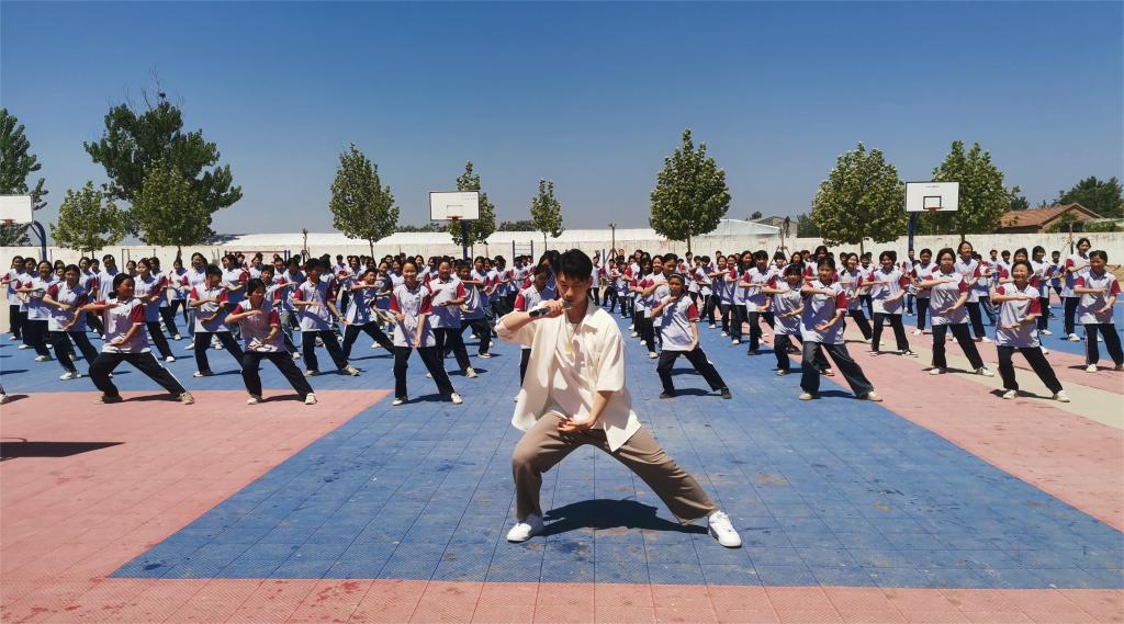 夏邑县高级中学校花图片